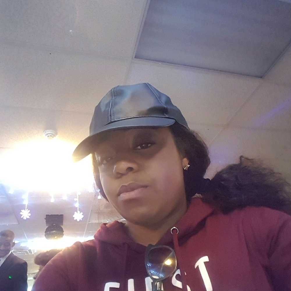 Meet your Posher, Sharonda